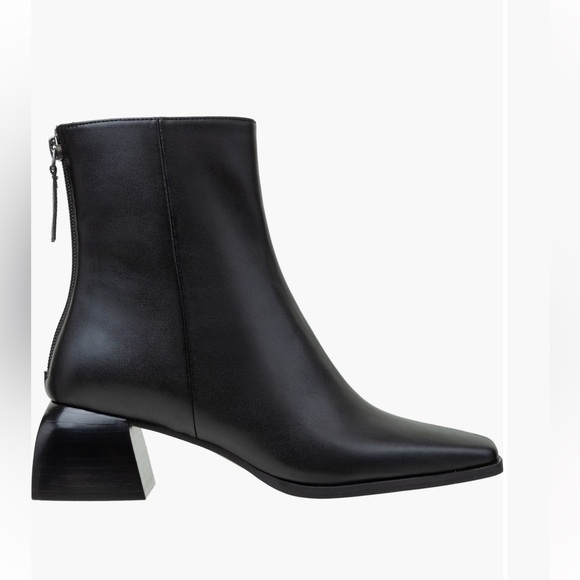 Linea Paolo Sage Square Toe
Bootie Size 8 - Picture 2 of 8